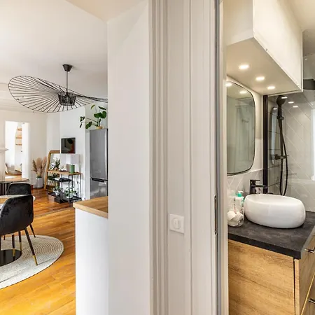 Guestready - De Charme Dans Le Centre De Ix *