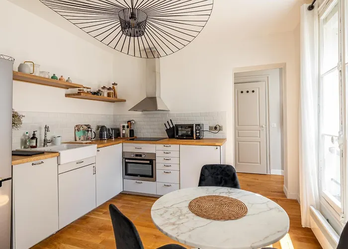 Guestready - De Charme Dans Le Centre De Ix